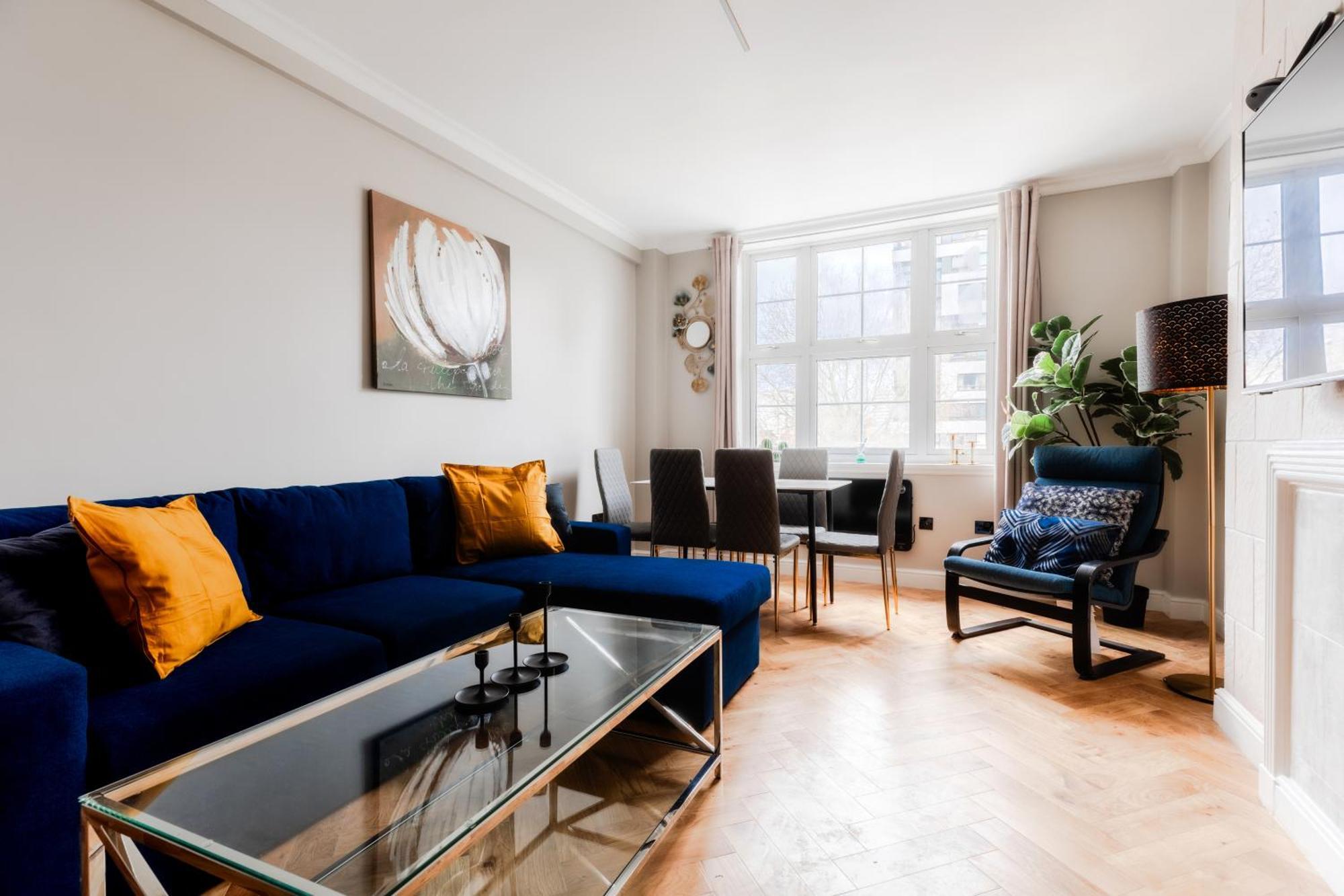 Bright Near Hyde Park * London