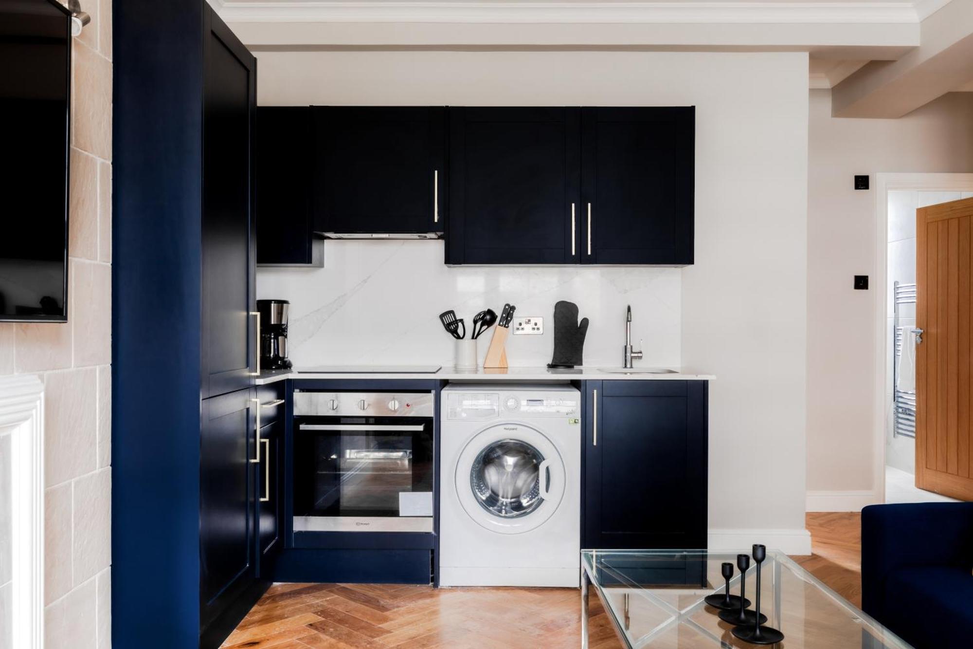 Bright Near Hyde Park London