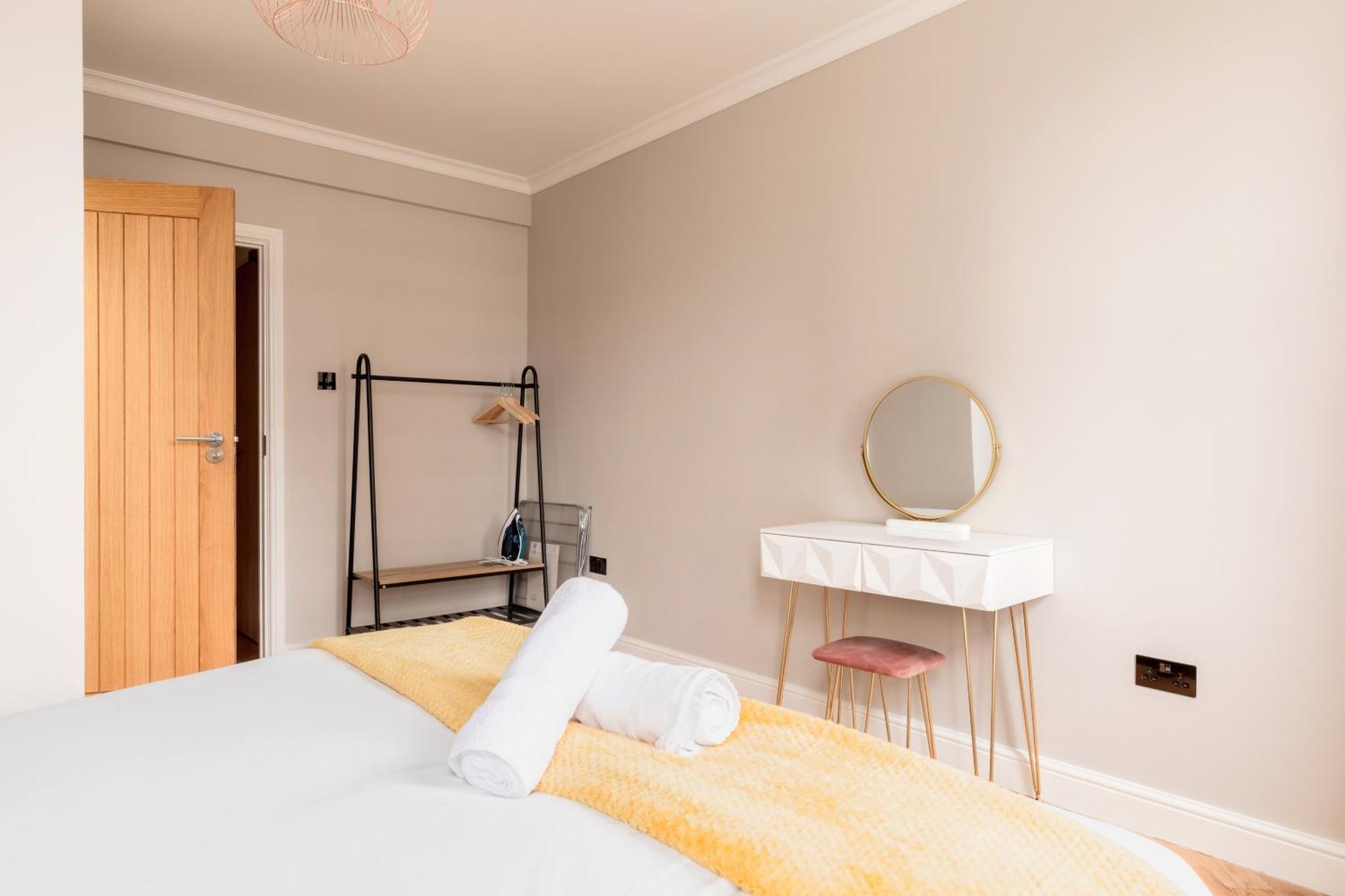 Apartment Bright Near Hyde Park