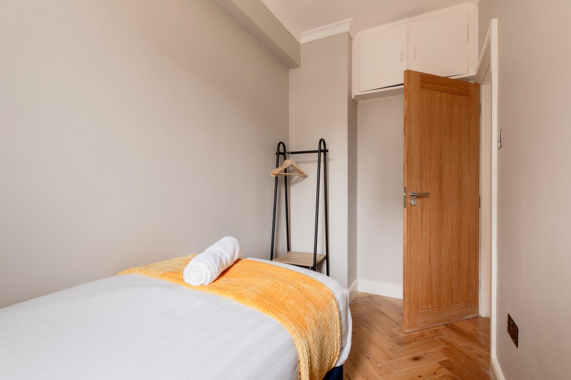 Apartment Bright Near Hyde Park London